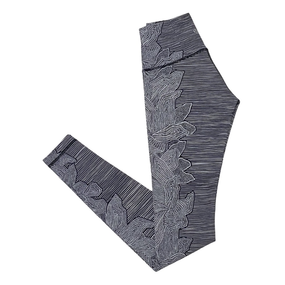 Lululemon Wunder Under Black and White High Rise Pant 28 - Picture 7 of 9